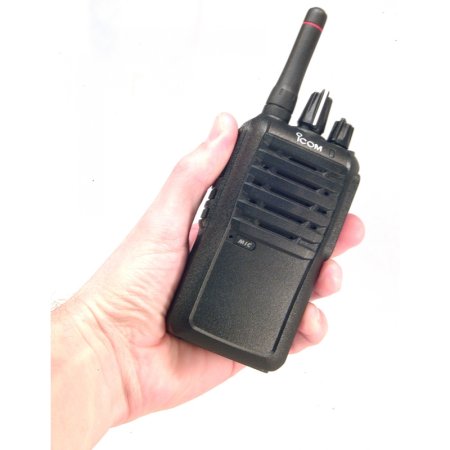 Icom IC-F4002, 400-470 MHz, 16 kanálů, 5 W, IP54